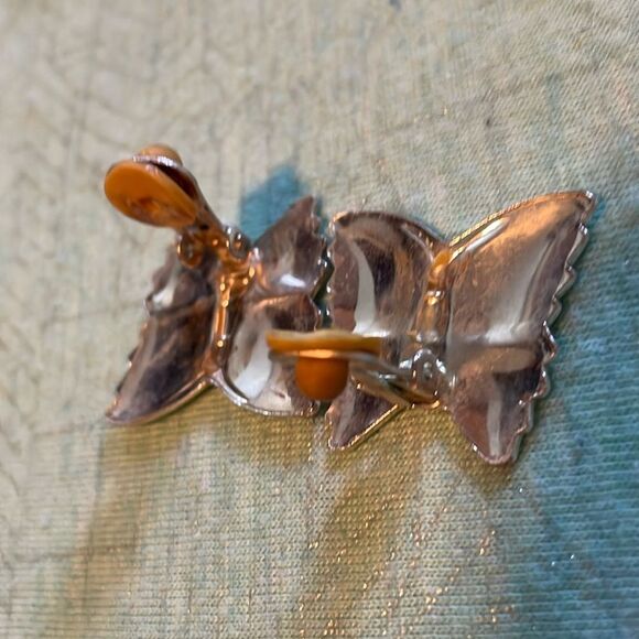 Butterfly silver vintage clip on earrings lightweight detail scallop wings EUC - Picture 4 of 7